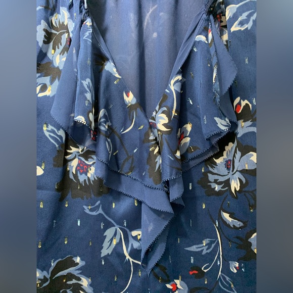 White House Black Market navy blue blouse with floral print and metallic shimmer - Picture 9 of 16